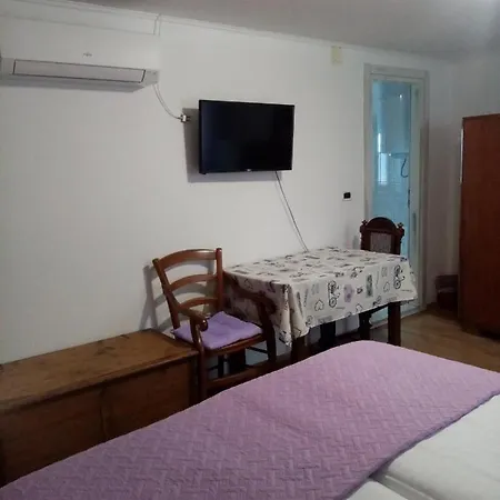 Guest house Serafin-lavanda Motovun